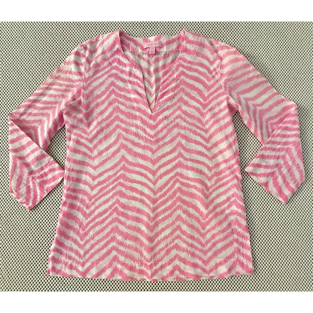 Lilly Pulitzer Tunic Top Shirt Size XXS Pink Zebra Stripe Amelia Island V Neck